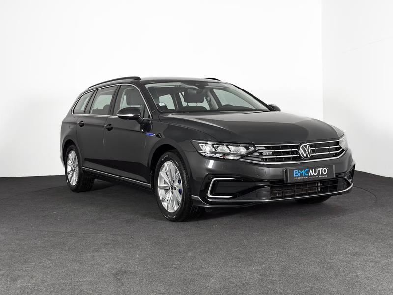 Volkswagen Passat Sw Gte 218ch Digital Cockpit Sieges Chauf Regul Acc Camera Dsg Hybrid Rechargeable