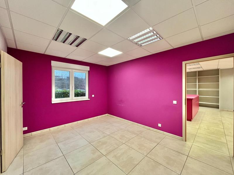 Bureau - 107 m² - 2 pièces