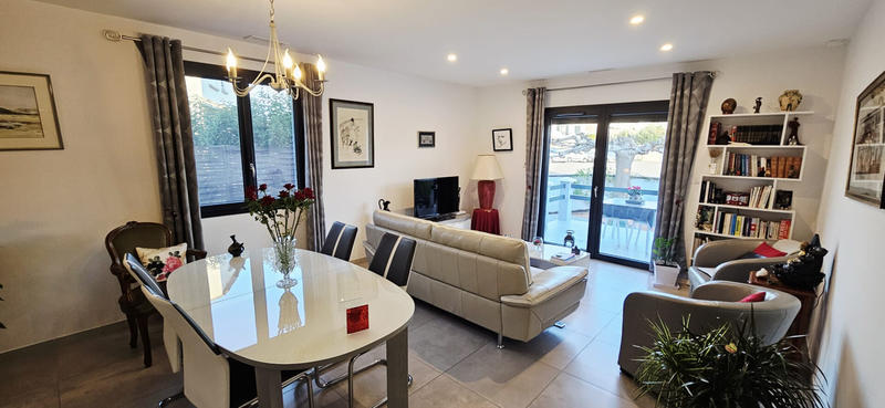 Maison - 97 m² - 5 pièces