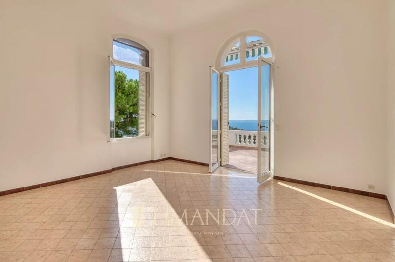 Appartement - 84 m² - 3 pièces