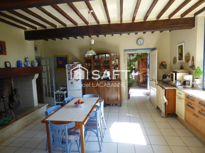 Maison - 260 m² - 7 pièces