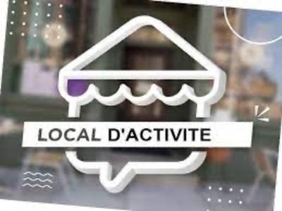 Local d'activité / Entrepôt - 2 508 m² - 6 pièces