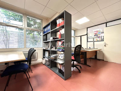 Bureau - 87 m² - 6 pièces