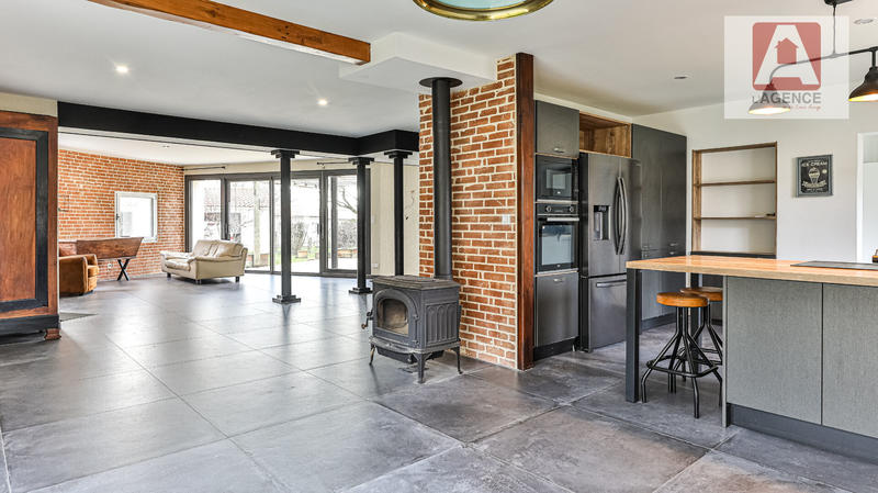 Maison - 144 m² - 5 pièces