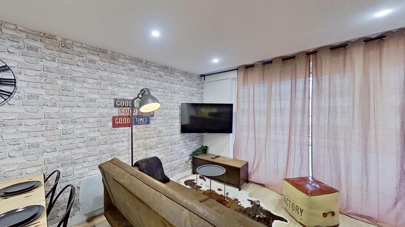 Appartement - 88 m² - 6 pièces