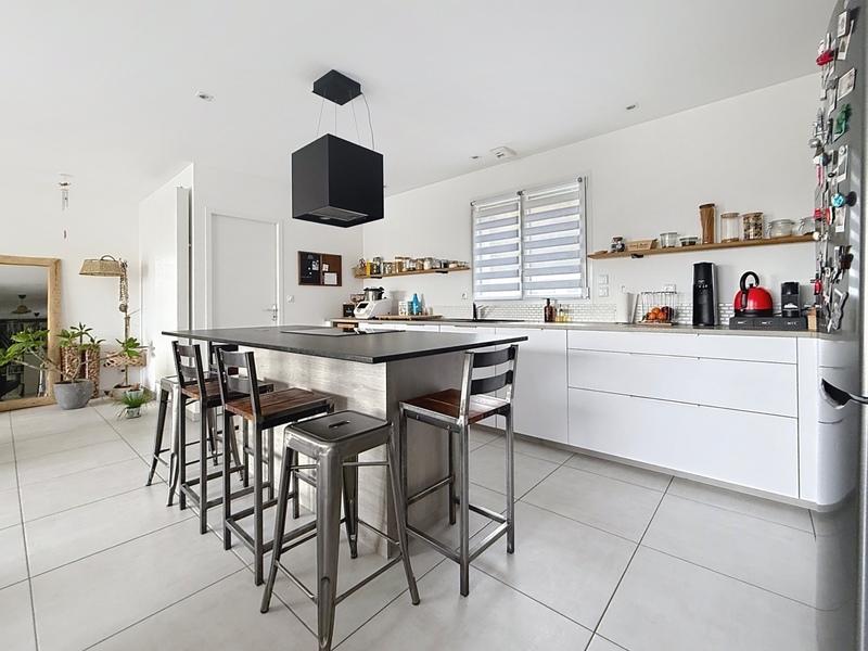 Maison - 130 m² - 5 pièces