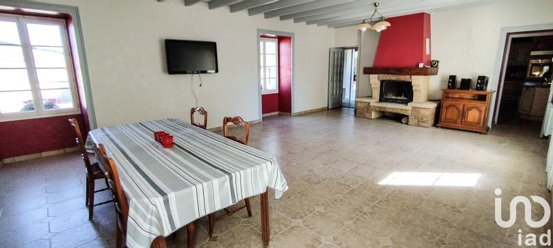 Maison - 216 m² - 8 pièces