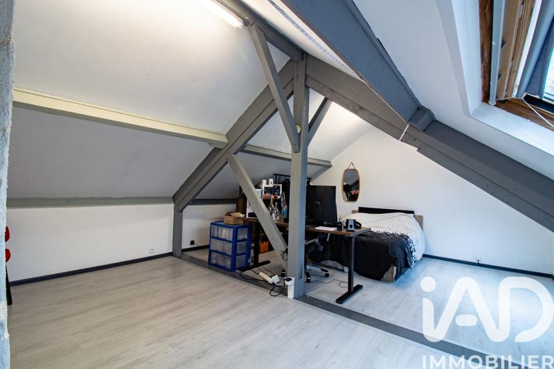 Maison - 163 m² - 9 pièces