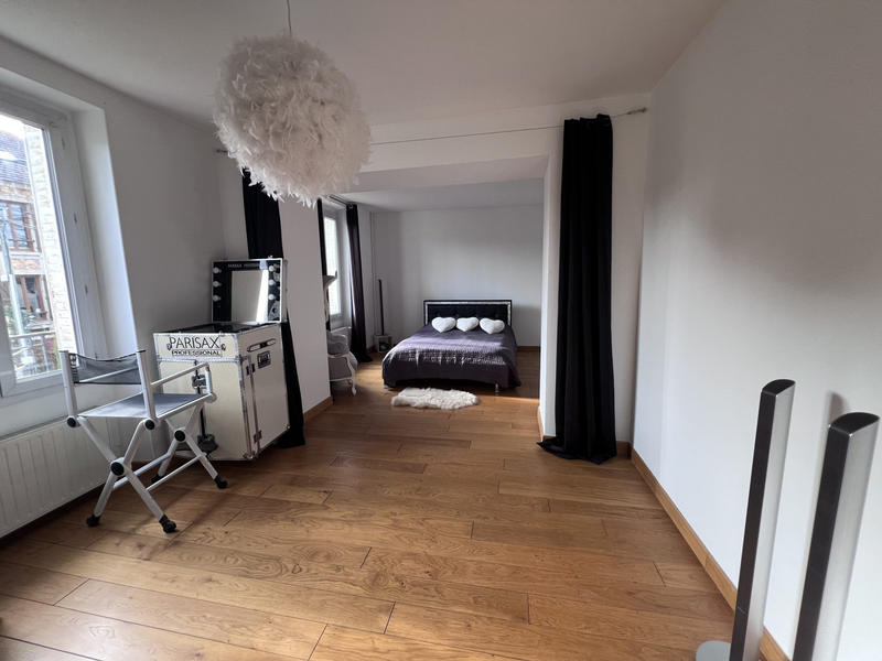 Maison ancienne - 258 m² - 8 pièces