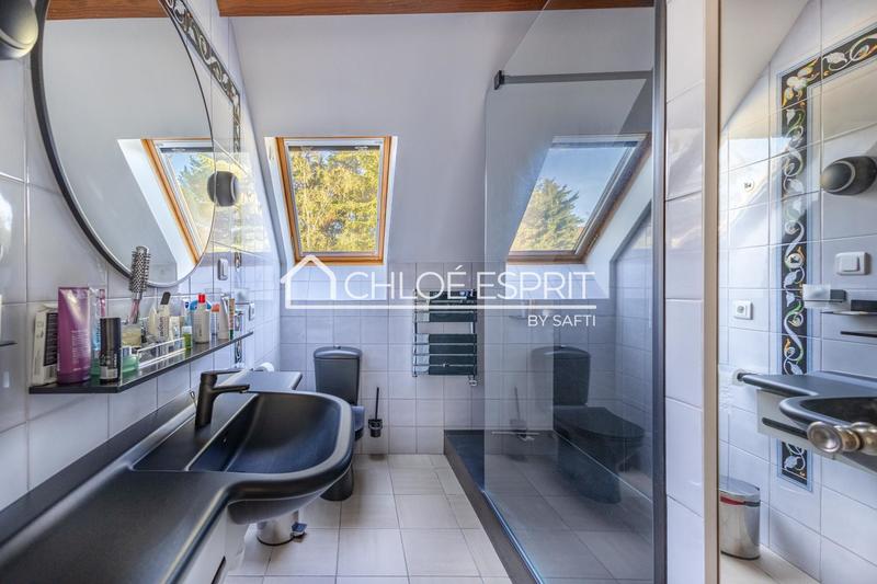 Maison - 140 m² - 6 pièces