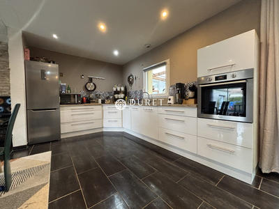 Maison - 125 m² - 6 pièces