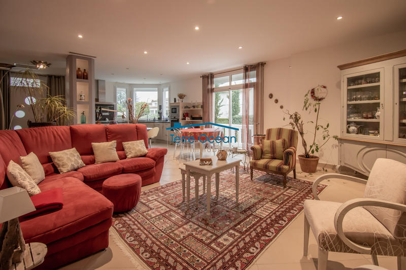 Maison - 151 m² - 7 pièces