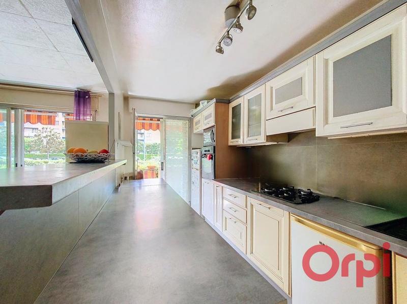 Appartement - 81 m² - 4 pièces