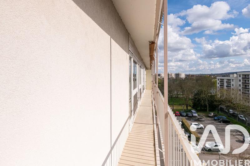 Appartement - 90 m² - 4 pièces