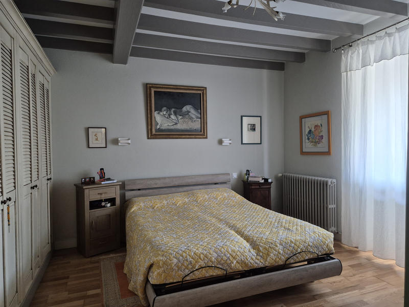 Propriété - 205 m² - 8 pièces