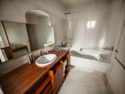 Maison - 140 m² - 4 pièces