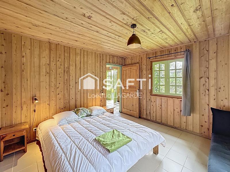 Maison - 640 m² - 22 pièces