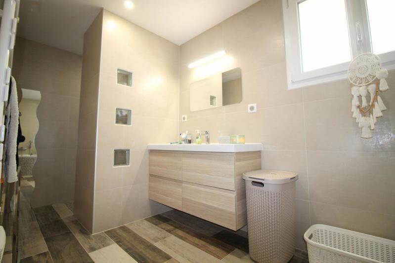 Maison - 192 m² - 5 pièces