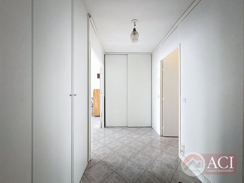 Appartement - 87 m² - 4 pièces