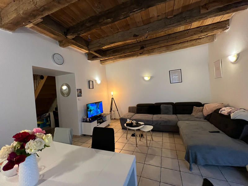 Maison - 230 m² - 9 pièces