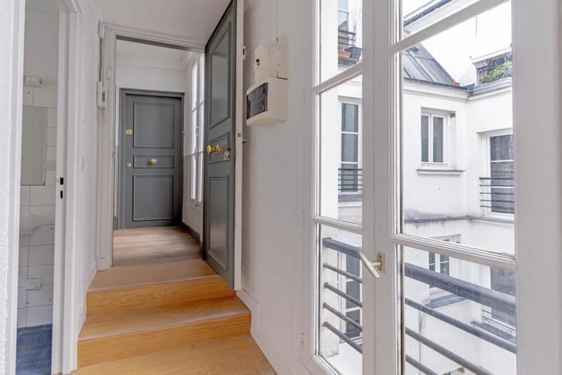 Studio - 15 m² - 1 pièce