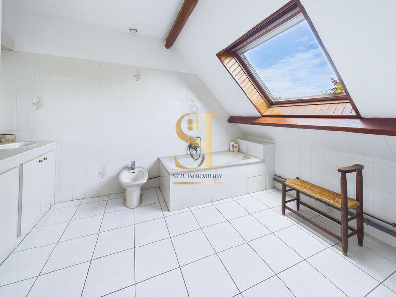 Maison - 150 m² - 6 pièces