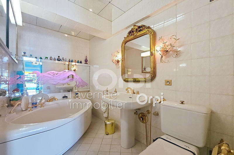 Appartement - 94 m² - 4 pièces