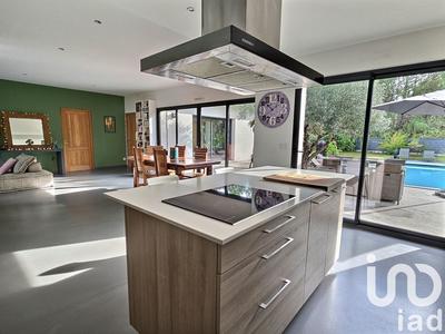 Maison - 137 m² - 6 pièces