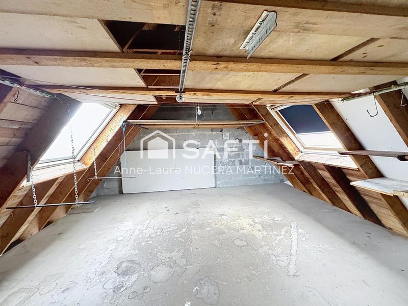 Maison - 102 m² - 5 pièces