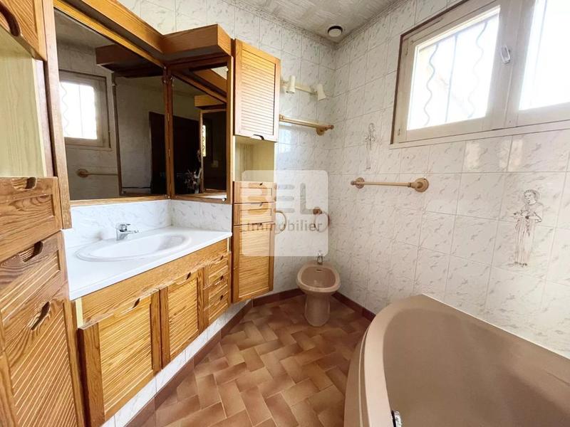 Maison - 163 m² - 7 pièces