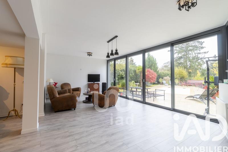 Maison - 143 m² - 7 pièces