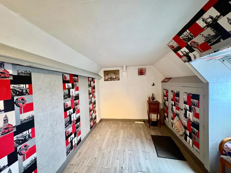 Maison - 100 m² - 4 pièces