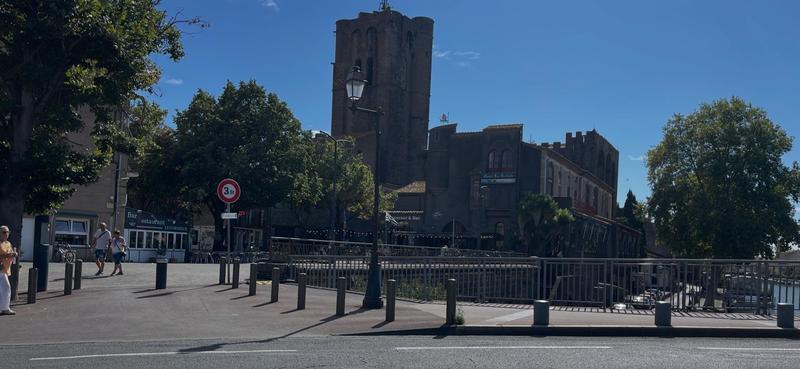 Local commercial - 350 m² - 15 pièces