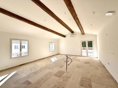 Appartement - 84 m² - 3 pièces