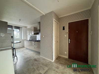 Appartement - 77 m² - 4 pièces