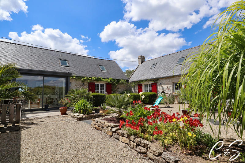 Maison - 136 m² - 7 pièces