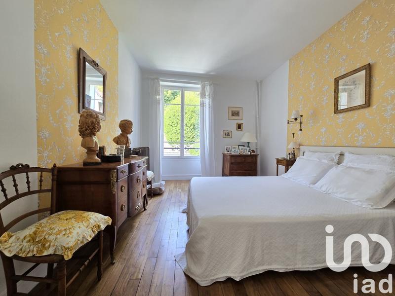 Maison - 196 m² - 7 pièces