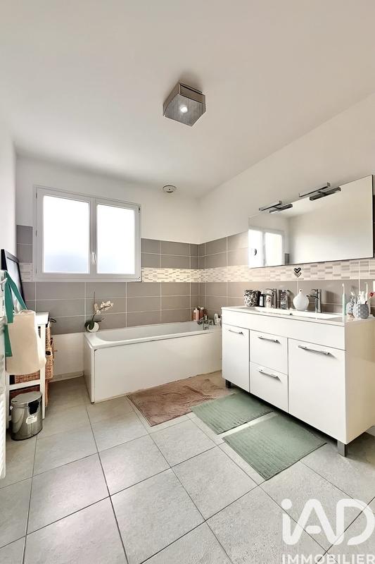 Maison - 135 m² - 5 pièces