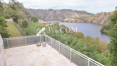 Propriété - 197 m² - 7 pièces