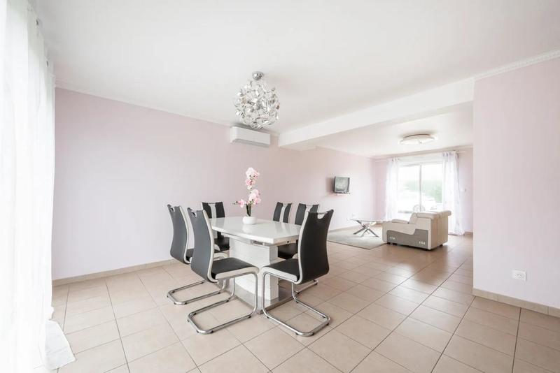 Maison - 89 m² - 5 pièces