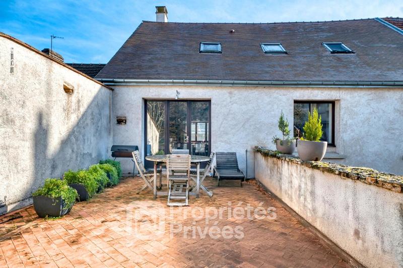 Maison - 186 m² - 7 pièces