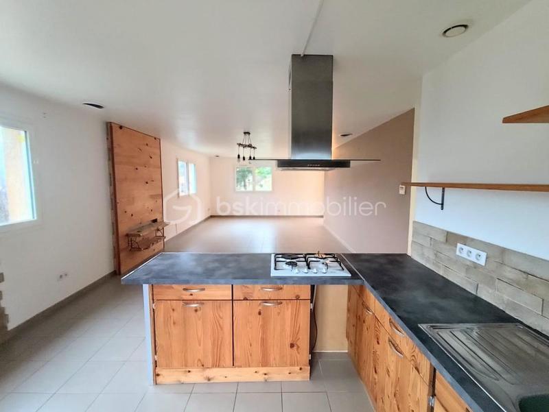 Maison - 82 m² - 3 pièces