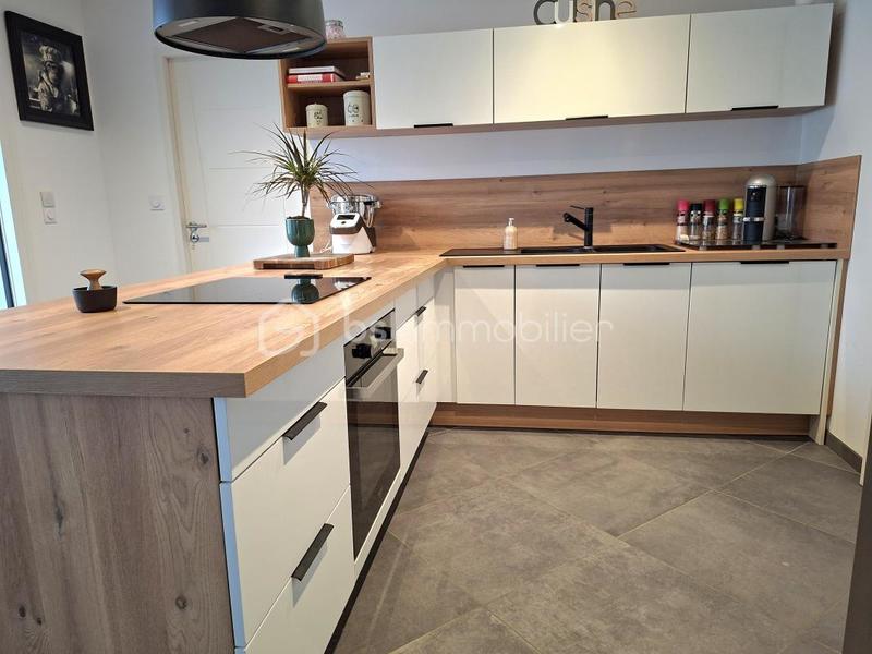 Maison - 123 m² - 5 pièces