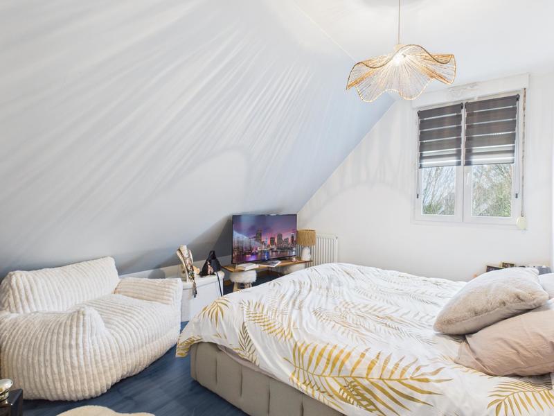 Maison - 104 m² - 5 pièces