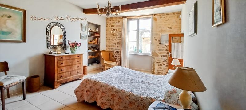 Maison - 202 m² - 6 pièces