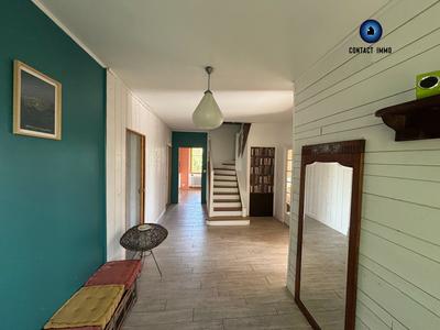 Maison - 164 m² - 7 pièces