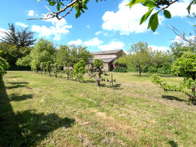 Maison - 240 m² - 3 pièces