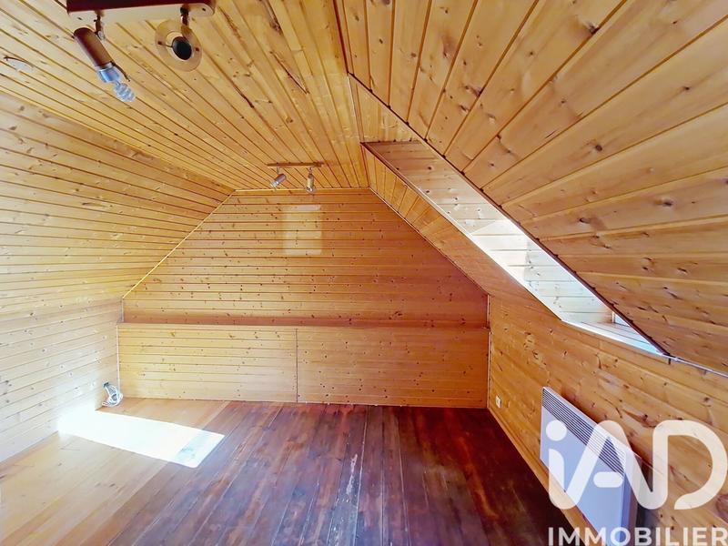 Maison - 99 m² - 5 pièces