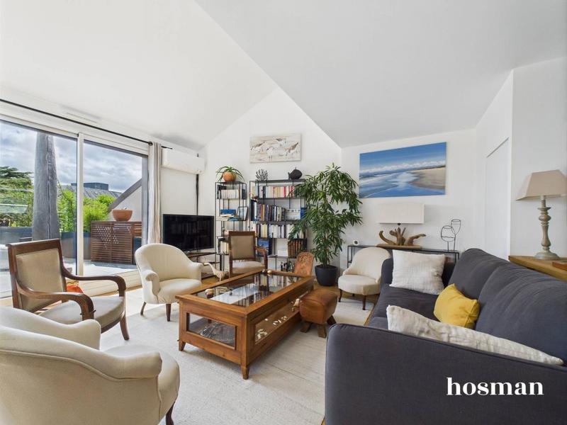 Appartement - 90 m² - 3 pièces