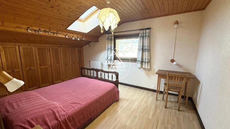 Châlet - 266 m² - 14 pièces